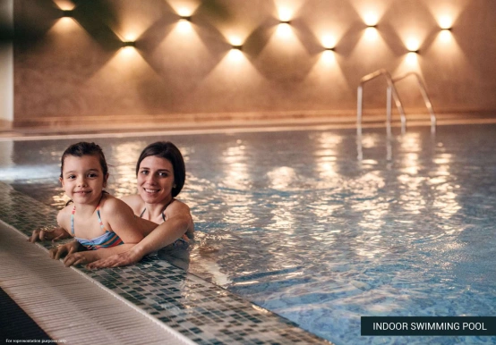 swimming pool swimming pool